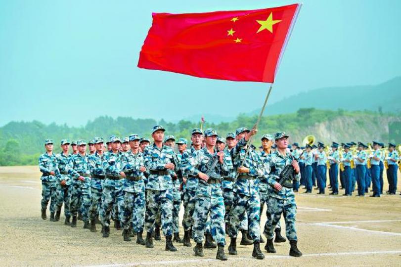 ■習近平靠打貪在軍中建立地位。 ■習近平靠打貪在軍中建立地位。