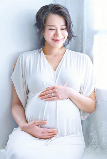 ■胡杏兒的母乳,可謂滴滴皆辛苦。互聯網圖片 ■胡杏兒的母乳,可謂滴滴皆辛苦。互聯網圖片