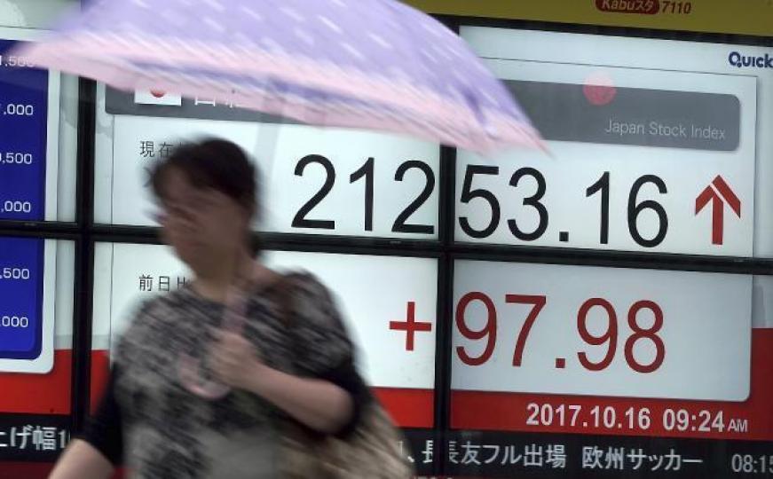 ■日本股市連升十日。 ■日本股市連升十日。