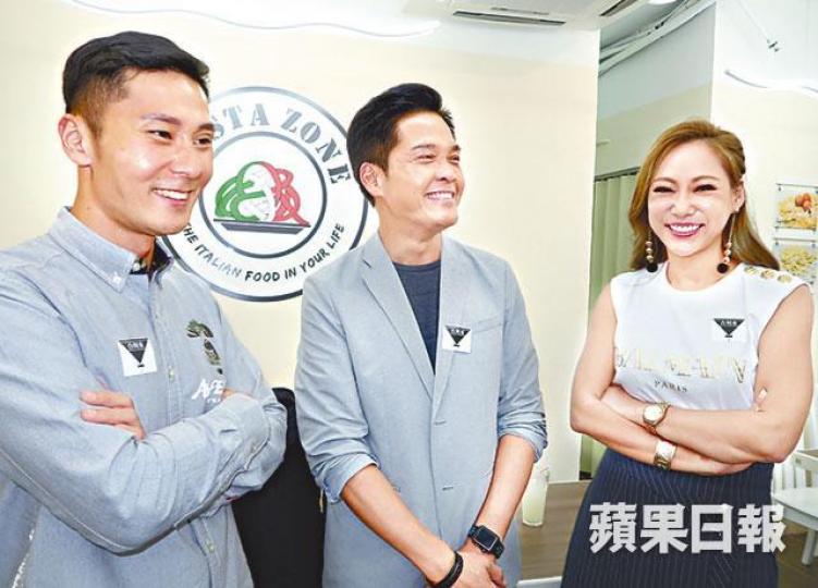 ■鄭啟泰(中)接受姚浩政(右)及程瑤訪問。 ■鄭啟泰(中)接受姚浩政(右)及程瑤訪問。