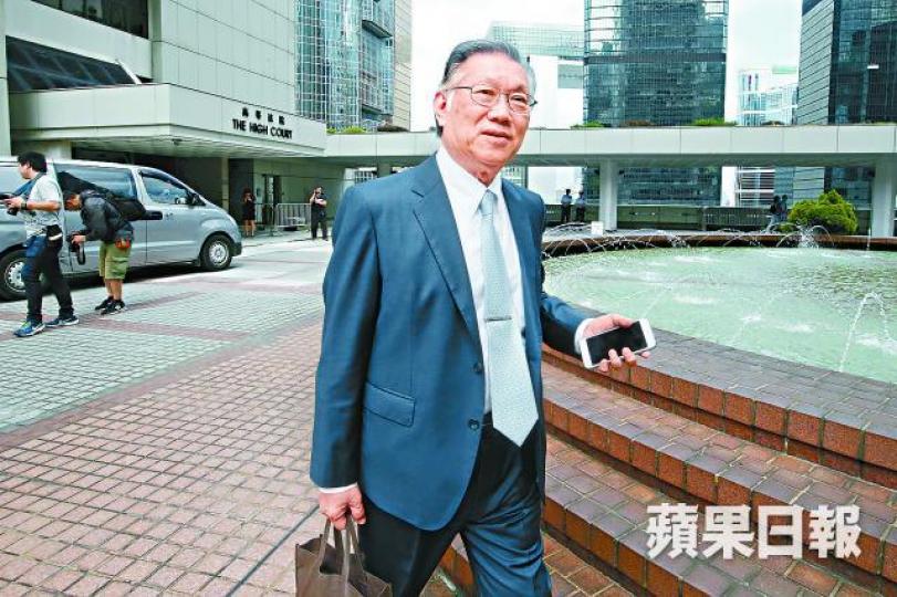 ■被告朱潤泉昨否認24項控罪。馬泉祟攝
■被告朱潤泉昨否認24項控罪。馬泉祟攝