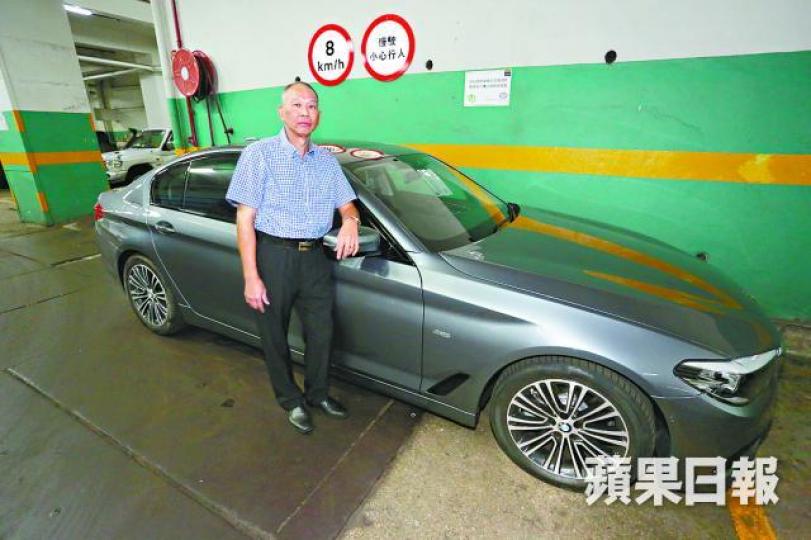 ■孔慶來指當時未能與寶馬達成共識;旁為涉事房車。資料圖片
■孔慶來指當時未能與寶馬達成共識;旁為涉事房車。資料圖片