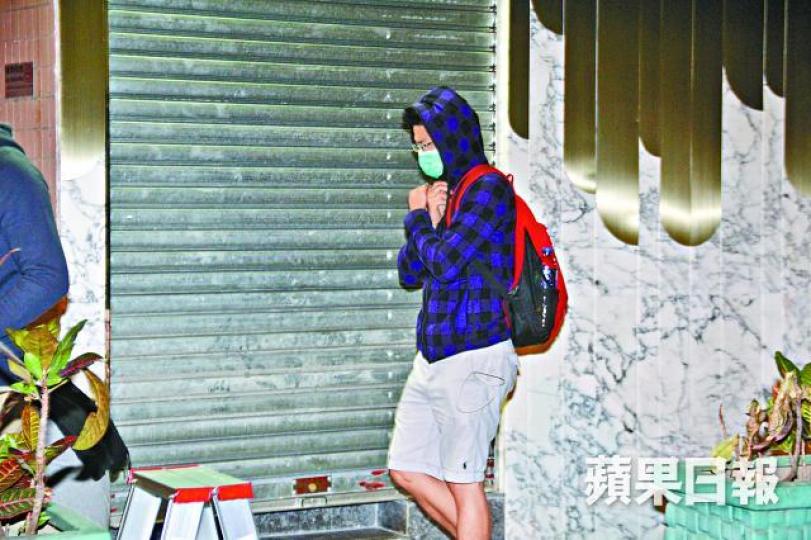 ■死者兒子在場助查。 ■死者兒子在場助查。
