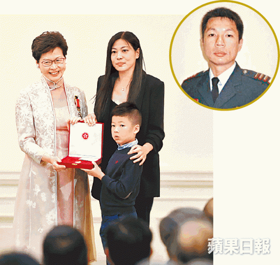 ■李慧詩(右)及吳安儀昨出席授勳儀式時合照。
■李慧詩(右)及吳安儀昨出席授勳儀式時合照。