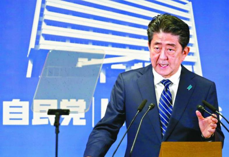 ■安倍昨稱大選結果顯示修憲得到民意授權。路透社 ■安倍昨稱大選結果顯示修憲得到民意授權。路透社