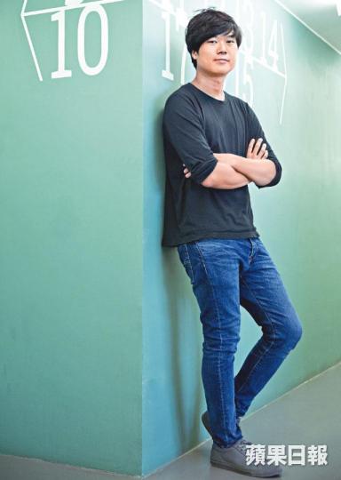 ■陳梓桓日前接受訪問,表示從沒想過參與合拍片這個遊戲。■《亂世備忘》記錄了14年雨傘運動的一幕幕場景。■陳梓桓日前贏得日本的「小川新芥獎」。■年輕人抗命參與傘運,觸動了日本評判。劇照 ■陳梓桓日前接受訪問,表示從沒想過參與合拍片這個遊戲。■《亂世備忘》記錄了14年雨傘運動的一幕幕場景。■陳梓桓日前贏得日本的「小川新芥獎」。■年輕人抗命參與傘運,觸動了日本評判。劇照