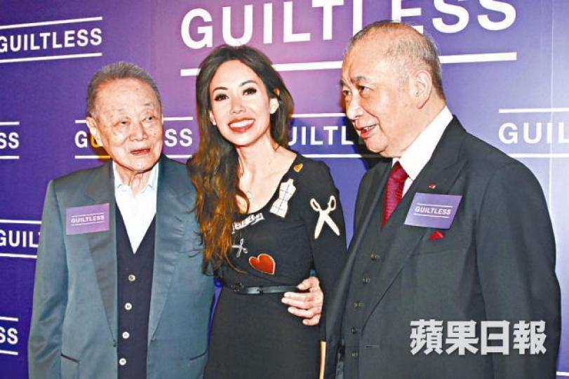 ■郭鶴年(左)昨晚與李國寶現身限定店開幕,支持女兒郭燕光。
■郭鶴年(左)昨晚與李國寶現身限定店開幕,支持女兒郭燕光。