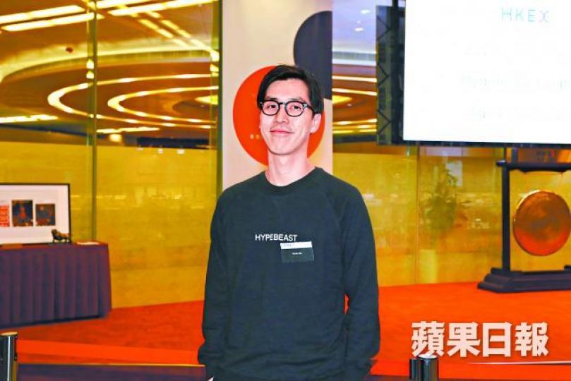 馬柏榮
馬柏榮