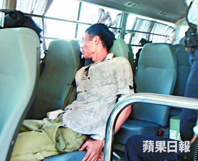 ■有越南人蛇當場被警員拘捕。
■有越南人蛇當場被警員拘捕。