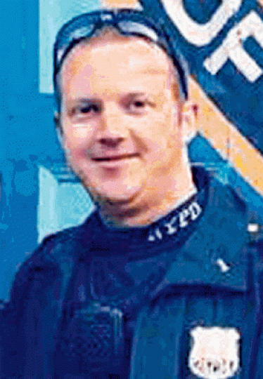 ■納什加入紐約警隊五年。 ■納什加入紐約警隊五年。