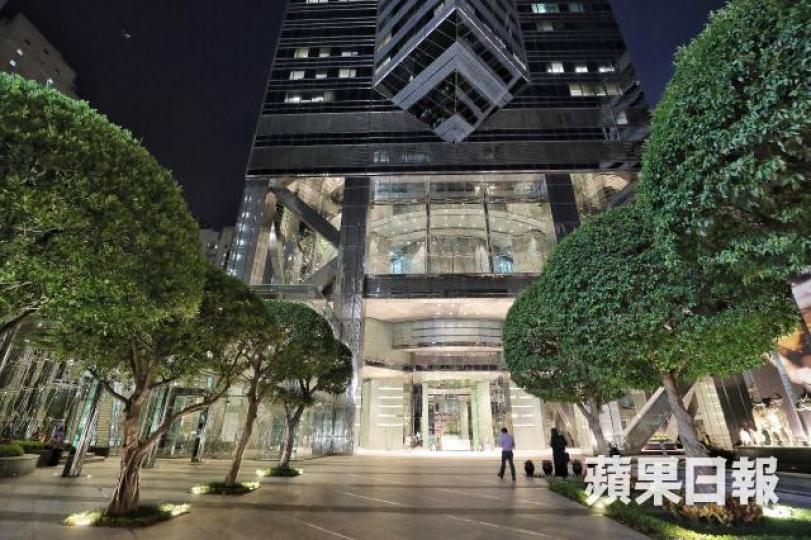 ■長實落實以402億賣中環中心。許頌明攝 ■長實落實以402億賣中環中心。許頌明攝