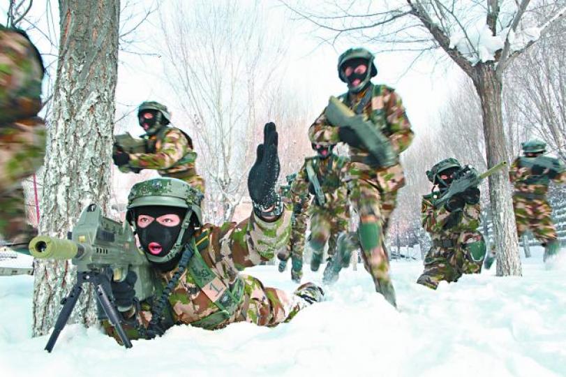 ■武警部隊改革決議案昨獲通過,強化了黨中央和軍委的領導。 ■武警部隊改革決議案昨獲通過,強化了黨中央和軍委的領導。