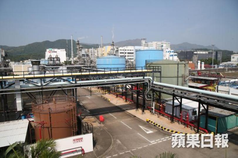 ■打鼓嶺堆填區淨化後的沼氣經過19公里長的地下管道,輸送到大埔煤氣廠成為生產煤氣的加熱燃料。朱家駿攝 ■打鼓嶺堆填區淨化後的沼氣經過19公里長的地下管道,輸送到大埔煤氣廠成為生產煤氣的加熱燃料。朱家駿攝