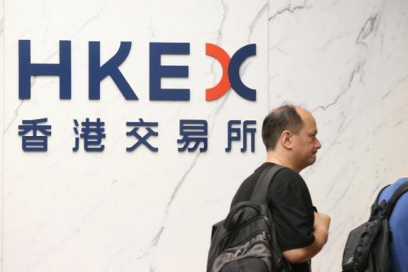 ■港股突破、單日成交穩達千億元之上、新股全城熱賣,加上季度業績對辦,均為港交所股價造勢。資料圖片 ■港股突破、單日成交穩達千億元之上、新股全城熱賣,加上季度業績對辦,均為港交所股價造勢。資料圖片