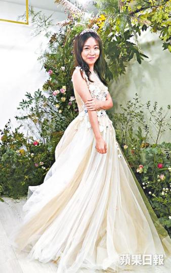 ■林聞恩憶起參加婚紗影相團中招,有衝動想再影婚照。
■林聞恩憶起參加婚紗影相團中招,有衝動想再影婚照。