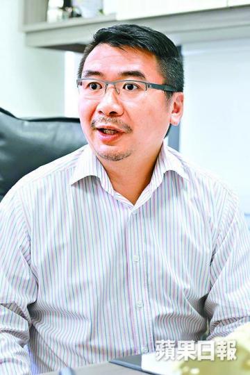 ■醫生張啟然稱腱鞘囊腫並非惡性腫瘤,只要不影響日常生活其實毋須理會。資料圖片 ■醫生張啟然稱腱鞘囊腫並非惡性腫瘤,只要不影響日常生活其實毋須理會。資料圖片