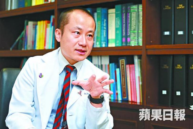 ■中大副教授梁慧康指,心源性中風病發前全無先兆,病人「連驗血都正常」。邱仲權攝 ■中大副教授梁慧康指,心源性中風病發前全無先兆,病人「連驗血都正常」。邱仲權攝