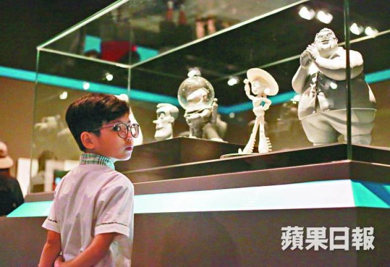 ■彼思首部電腦製作的長篇動畫《反斗奇兵》角色樹脂鑄模亦有展出。周志堅攝■Pixar新電影《玩轉極樂園》部份手稿獨家在港率先展出。 ■彼思首部電腦製作的長篇動畫《反斗奇兵》角色樹脂鑄模亦有展出。周志堅攝■Pixar新電影《玩轉極樂園》部份手稿獨家在港率先展出。