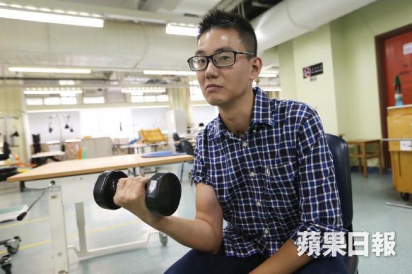 ■梓傑現已恢復部份運動及說話能力,希望能盡快開始寄履歷及見工。 ■梓傑現已恢復部份運動及說話能力,希望能盡快開始寄履歷及見工。