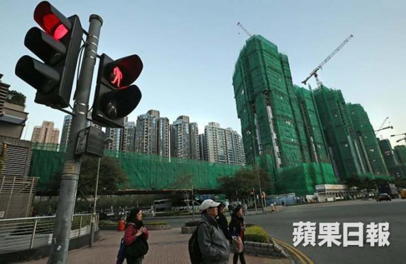 ■無論香港或美國嘅無殼蝸牛,人工跑輸通脹同樓價,交租後再應付生活開支,難有本金建倉。資料圖片 ■無論香港或美國嘅無殼蝸牛,人工跑輸通脹同樓價,交租後再應付生活開支,難有本金建倉。資料圖片