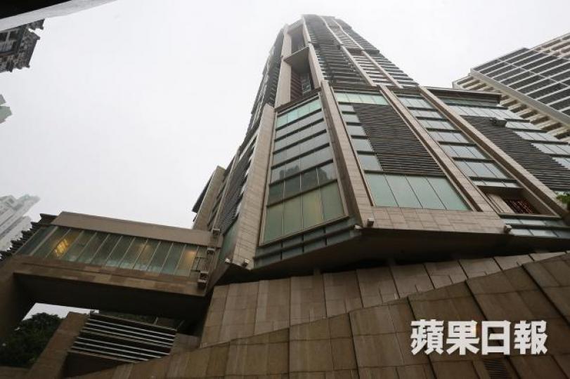 ■天匯46樓(又稱88樓)B室複式樓王今年9月以5.21955億元售出。資料圖片
■天匯46樓(又稱88樓)B室複式樓王今年9月以5.21955億元售出。資料圖片