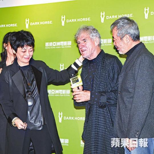 ■田壯壯和張艾嘉在活動上發言後,入場和觀眾交流。
■田壯壯和張艾嘉在活動上發言後,入場和觀眾交流。