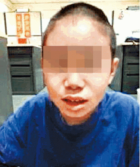 被棄男童
被棄男童