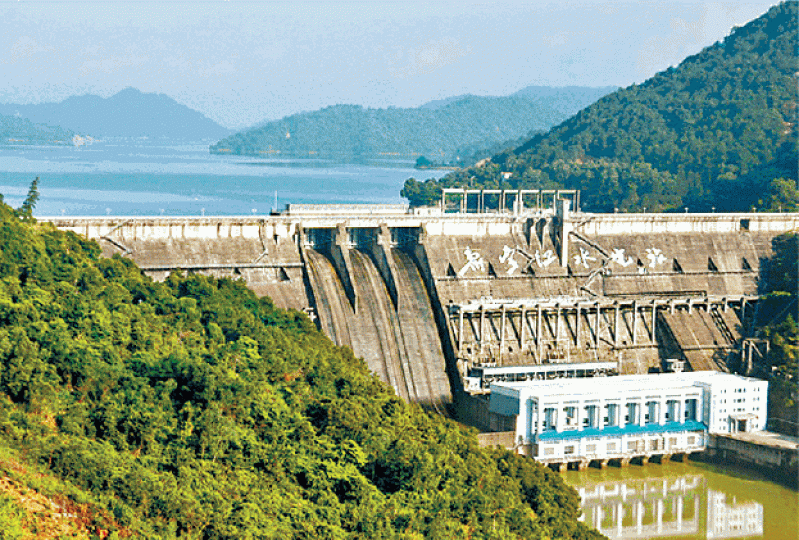 ■新豐江水庫是東江水源,距牛群病死的飼養地僅3公里。 ■新豐江水庫是東江水源,距牛群病死的飼養地僅3公里。