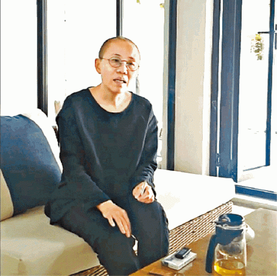 ■劉霞曾向友人透露常被國保帶離京,像貨物一樣。 ■劉霞曾向友人透露常被國保帶離京,像貨物一樣。