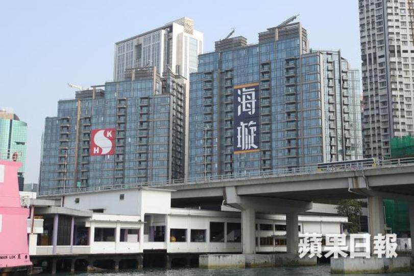 ■Yoo18 Bonham昨開放現樓連傢俬複式示範單位。黃耀興攝
■Yoo18 Bonham昨開放現樓連傢俬複式示範單位。黃耀興攝