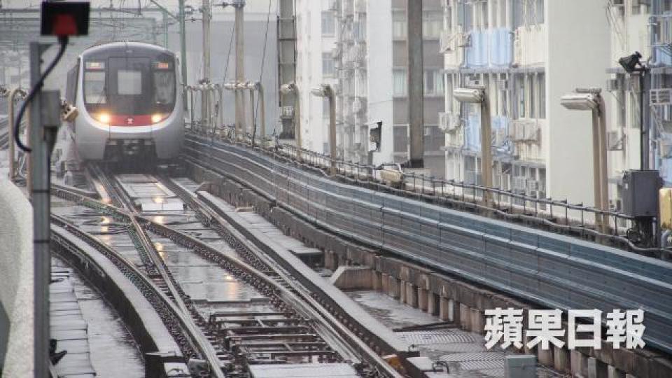 ■港鐵 ■港鐵