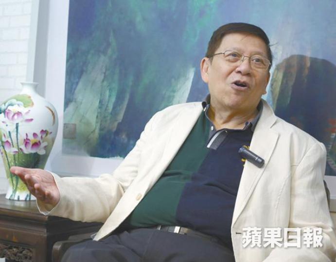 ■蕭若元前晚繼續在網上大爆方逸華鮮為人知古仔。資料圖片
■蕭若元前晚繼續在網上大爆方逸華鮮為人知古仔。資料圖片