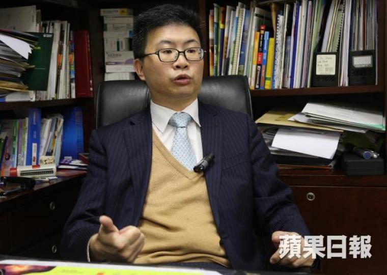 佘達明
佘達明
