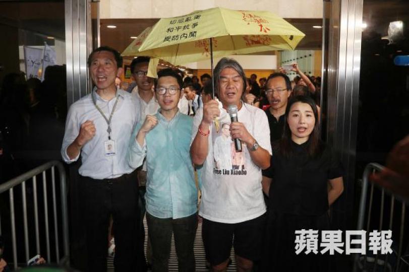 ■梁國雄、羅冠聰、劉小麗和建築界姚松炎早前被褫奪立會議員資格,或被追回薪津。
■梁國雄、羅冠聰、劉小麗和建築界姚松炎早前被褫奪立會議員資格,或被追回薪津。