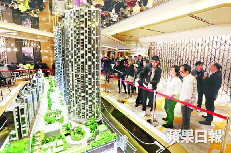 ■匯璽II首批單位熱賣,發展商乘勝追擊加推130伙。朱永倫攝
■匯璽II首批單位熱賣,發展商乘勝追擊加推130伙。朱永倫攝