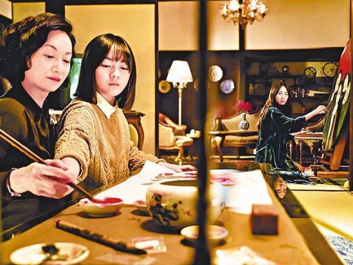 ■在《血觀音》演歹毒婦人的惠英紅憑精采表現封后。劇照 ■在《血觀音》演歹毒婦人的惠英紅憑精采表現封后。劇照