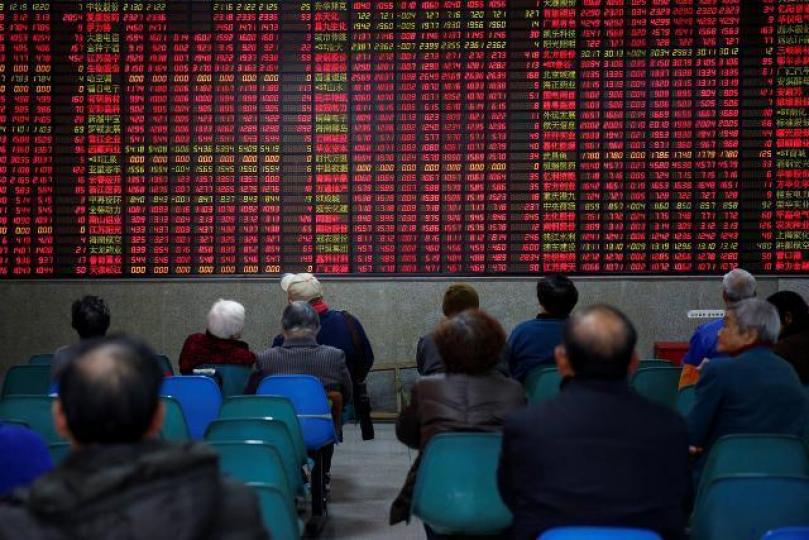 ■A股監管趨嚴,大媽資金紛紛南下炒港股。 資料圖片 ■A股監管趨嚴,大媽資金紛紛南下炒港股。 資料圖片