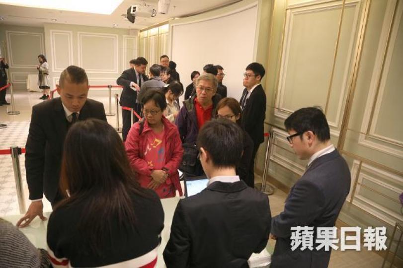 ■馬頭角迷你新盤翰畋昨日首日發售59伙。邱仲權攝
■馬頭角迷你新盤翰畋昨日首日發售59伙。邱仲權攝