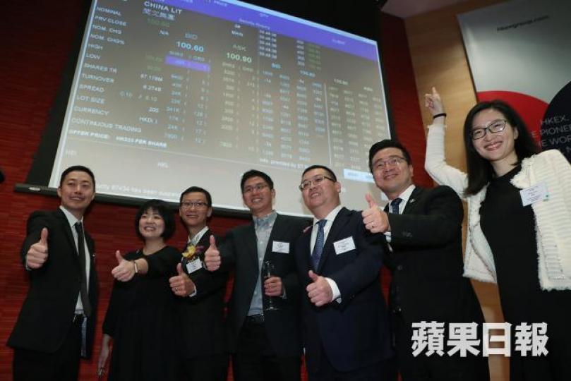 ■閱文等焦點新股掛牌後,散戶投入程度明顯提高。 資料圖片 ■閱文等焦點新股掛牌後,散戶投入程度明顯提高。 資料圖片