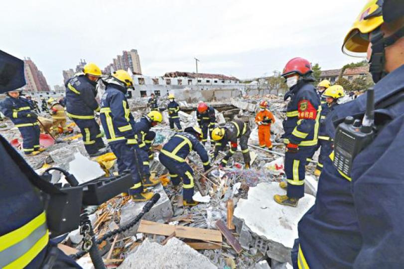 ■寧波發生的大爆炸幾乎令現場夷為平地。資料圖片 ■寧波發生的大爆炸幾乎令現場夷為平地。資料圖片