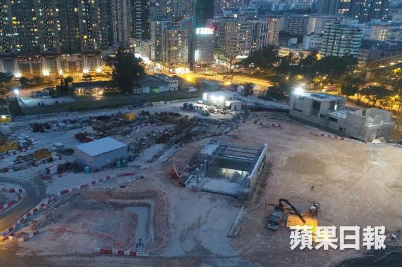 ■沙中綫工程超支或變千億項目;圖為宋皇臺站工地。 ■沙中綫工程超支或變千億項目;圖為宋皇臺站工地。