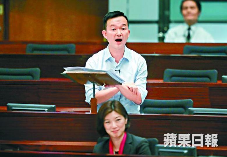 ■陳志全昨批評建制剪布阻發言。■黃國健提中止辯論令民主派無法拉布。 ■陳志全昨批評建制剪布阻發言。■黃國健提中止辯論令民主派無法拉布。