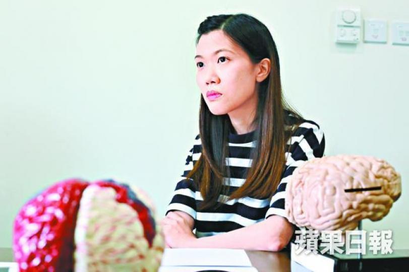 ■患者Bella曾短暫出現眼矇,至今年復發才診斷出患病。周智堅攝 ■患者Bella曾短暫出現眼矇,至今年復發才診斷出患病。周智堅攝