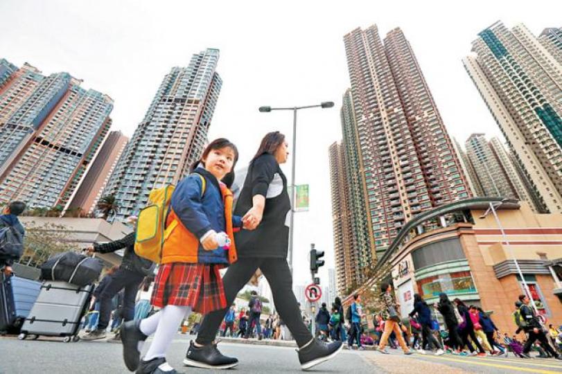 ■差估署數據指出樓價處於1997年後最長升浪。 ■差估署數據指出樓價處於1997年後最長升浪。