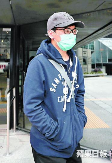 ■事主羅浩峰指問陌生女子「扑唔扑嘢」有深層意思。
■事主羅浩峰指問陌生女子「扑唔扑嘢」有深層意思。