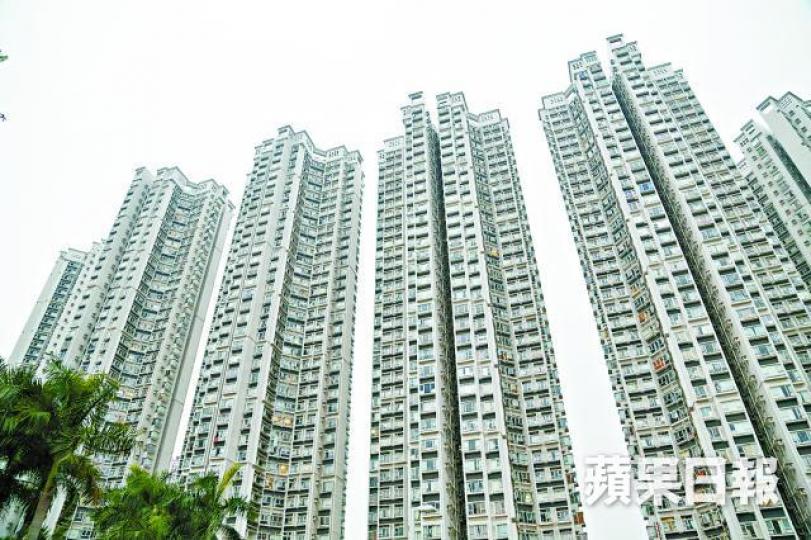 ■賞湖居6座頂層連天台戶以370萬元售出,呎價8,241元。資料圖片
■賞湖居6座頂層連天台戶以370萬元售出,呎價8,241元。資料圖片