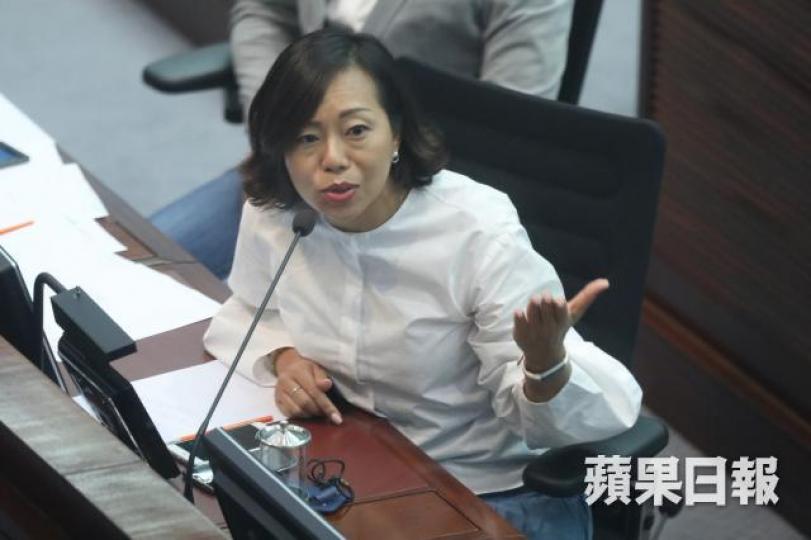 ■立法會議員麥美娟建議,中介公司及領事館應向外傭灌輸有關香港私隱法例的資訊。 ■立法會議員麥美娟建議,中介公司及領事館應向外傭灌輸有關香港私隱法例的資訊。