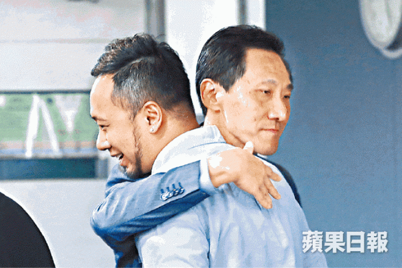 ■馮檢基昨多次強調民主派要團結。
■馮檢基昨多次強調民主派要團結。