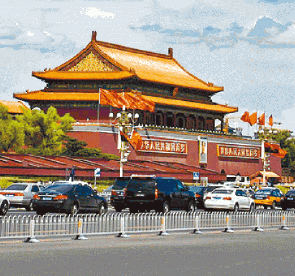 ■蔡奇下令整治長安街。 ■蔡奇下令整治長安街。