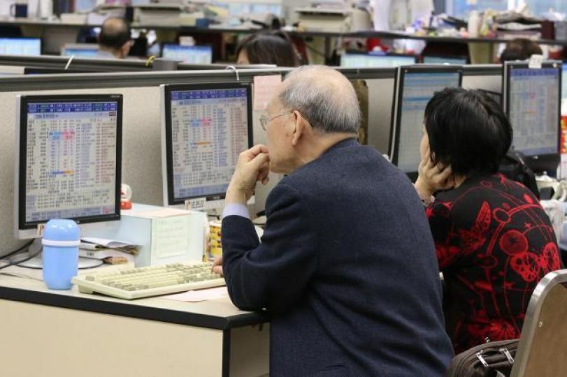 ■港股已失勢,投資者一定要小心,大市即使反彈,也不會太多。資料圖片 ■港股已失勢,投資者一定要小心,大市即使反彈,也不會太多。資料圖片